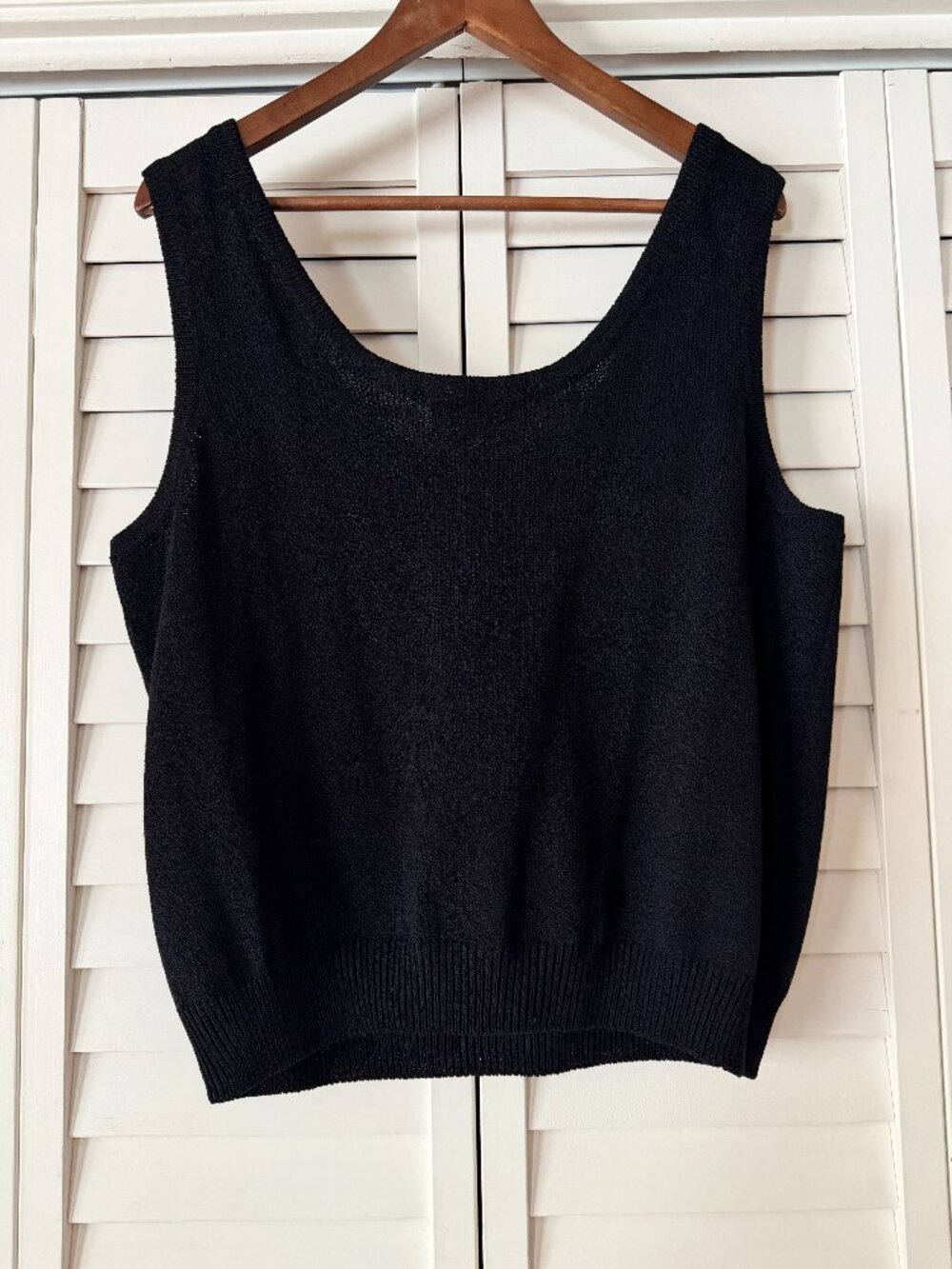 St. John Basics Black  Knit Tank - Size L